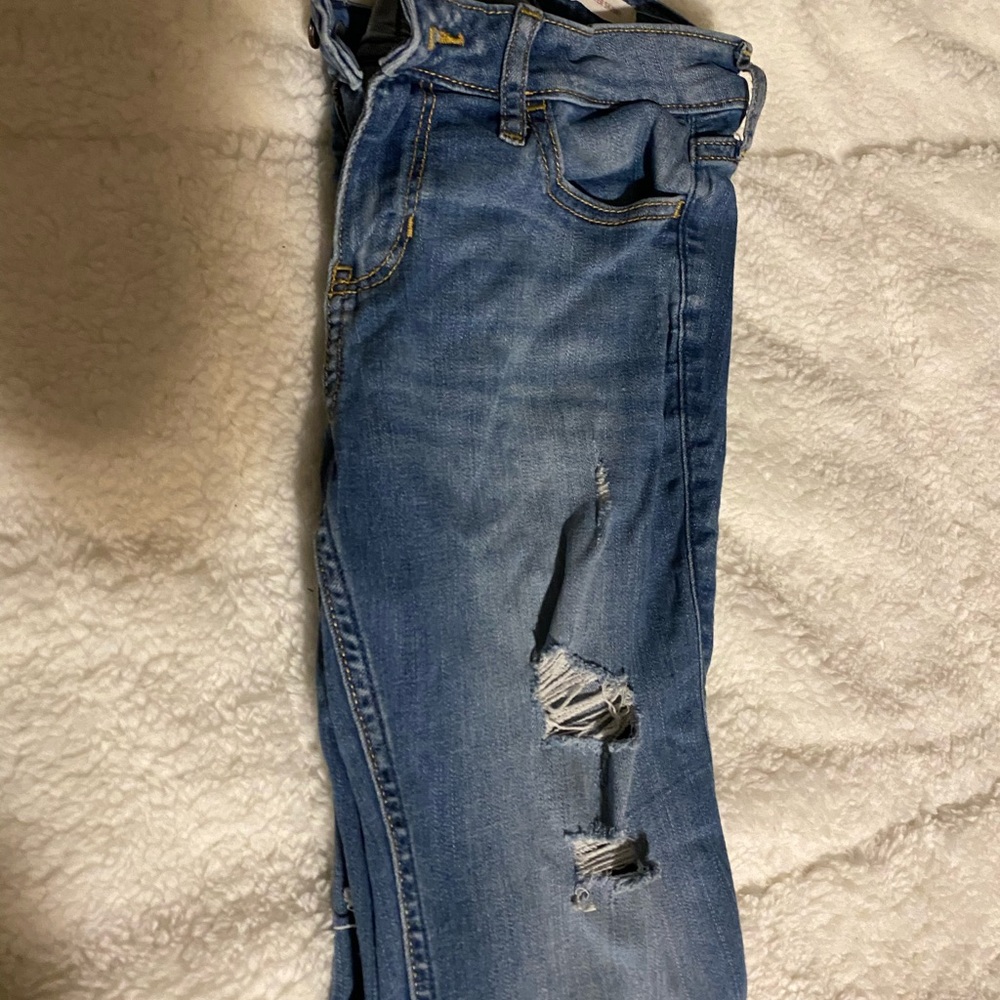 Women’s Hollister low rise super skinny jeans